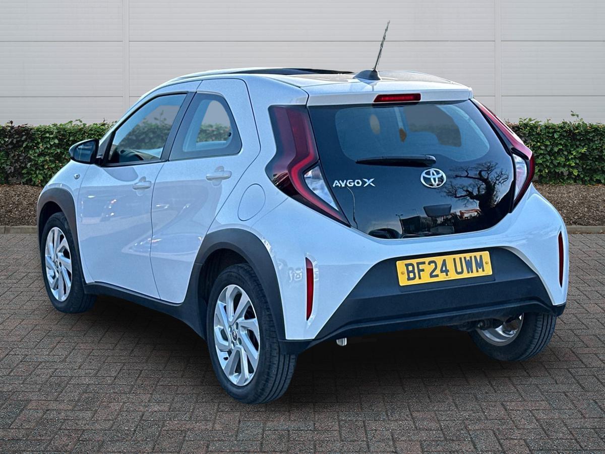 Used Toyota Aygo X 2024 for sale - 77724932: Photo 2
