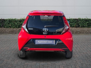 Used Toyota AYGO 2020 for sale - 78102439: Photo