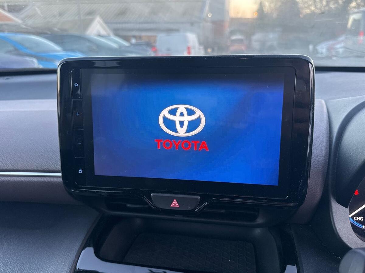 Used Toyota Yaris Cross 2023 for sale - 76800714: Photo 11