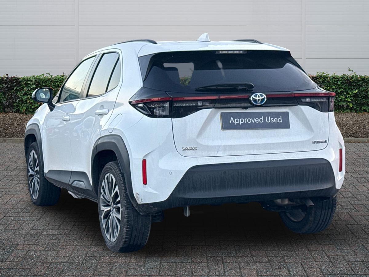 Used Toyota Yaris Cross 2023 for sale - 76800714: Photo 2