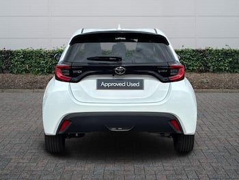 Used Toyota Yaris 2024 for sale - 79389458: Photo