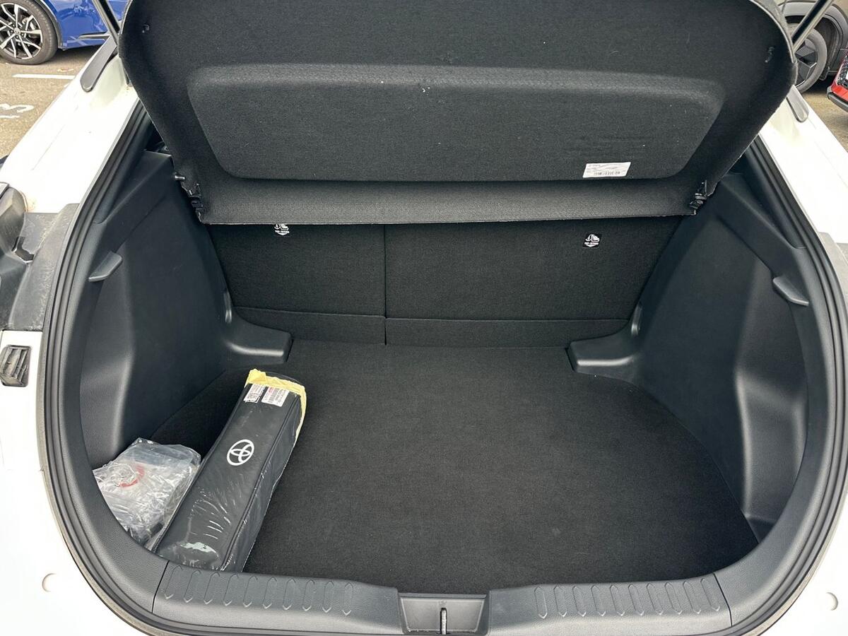 Used Toyota C-HR 2024 for sale - 77941527: Photo 10