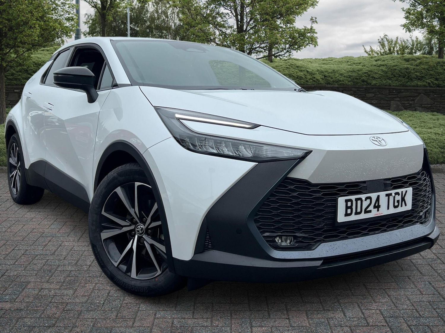 Used Toyota C-HR 2024 for sale - 76111678: Photo 1