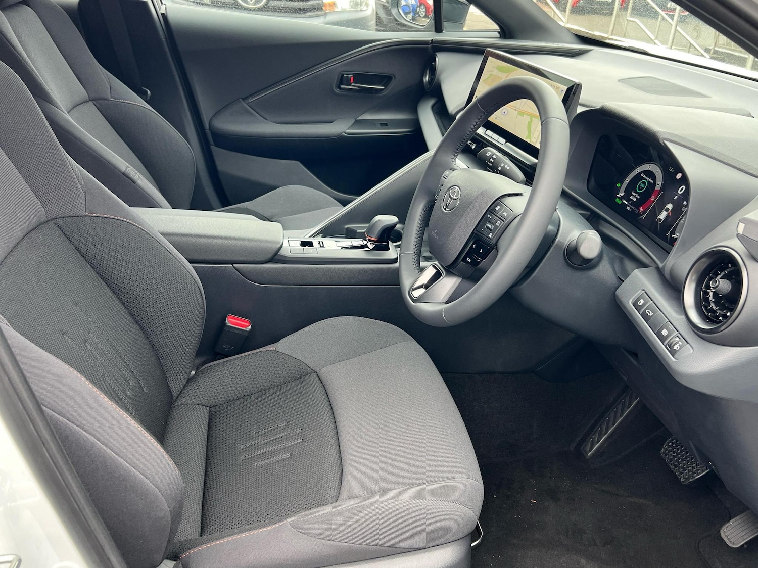 Used Toyota C-HR 2024 for sale - 76111678: Photo 11