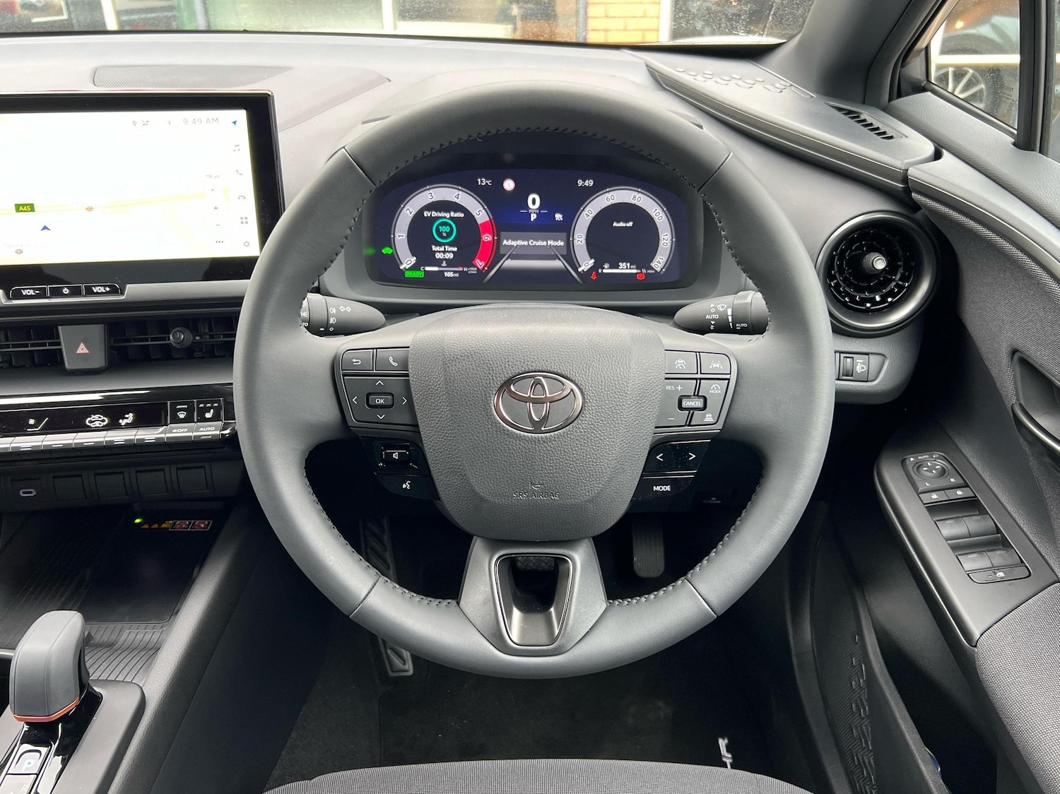 Used Toyota C-HR 2024 for sale - 76111678: Photo 6