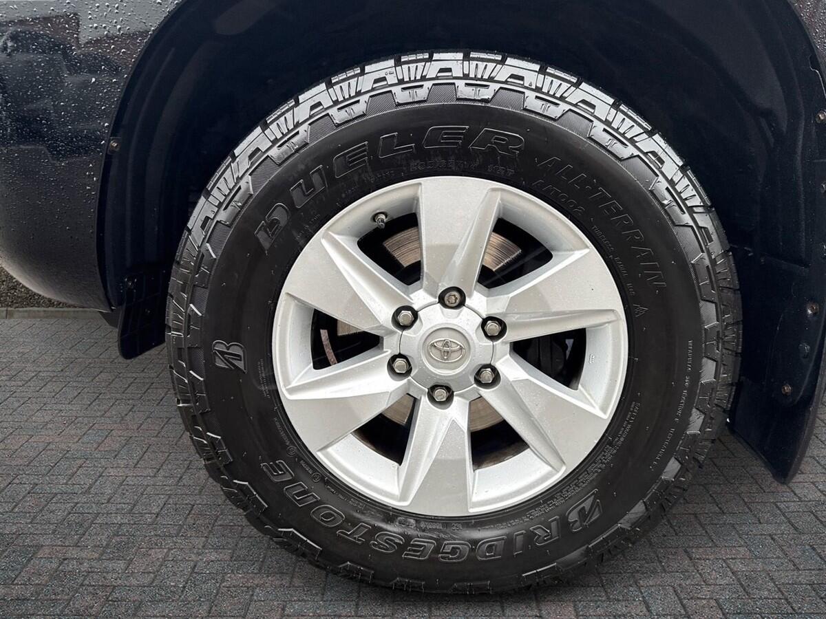 Used Toyota Land Cruiser 2023 for sale - 77959266: Photo 6