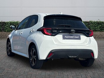 Used Toyota Yaris 2024 for sale - 78363729: Photo