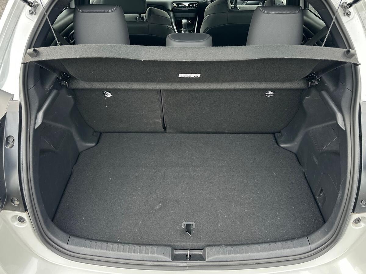 Used Toyota Yaris 2024 for sale - 77724924: Photo 10