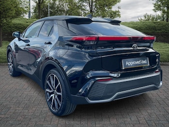 Used Toyota C-HR 2024 for sale - 76139659: Photo 4