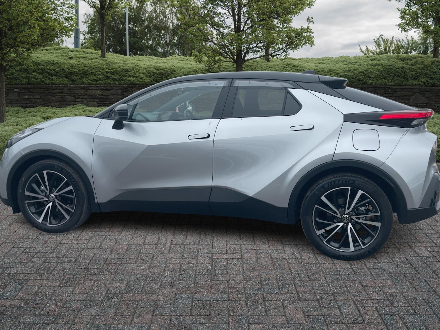 Used Toyota C-HR 2025 for sale - 76359764: Photo 17