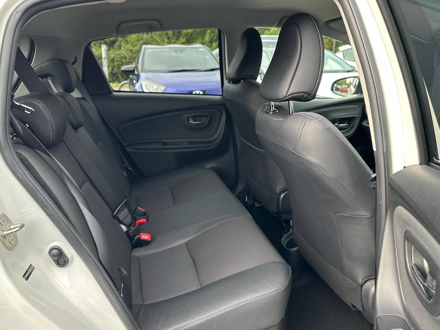 Used Toyota Yaris 2016 for sale - 76359740: Photo 13