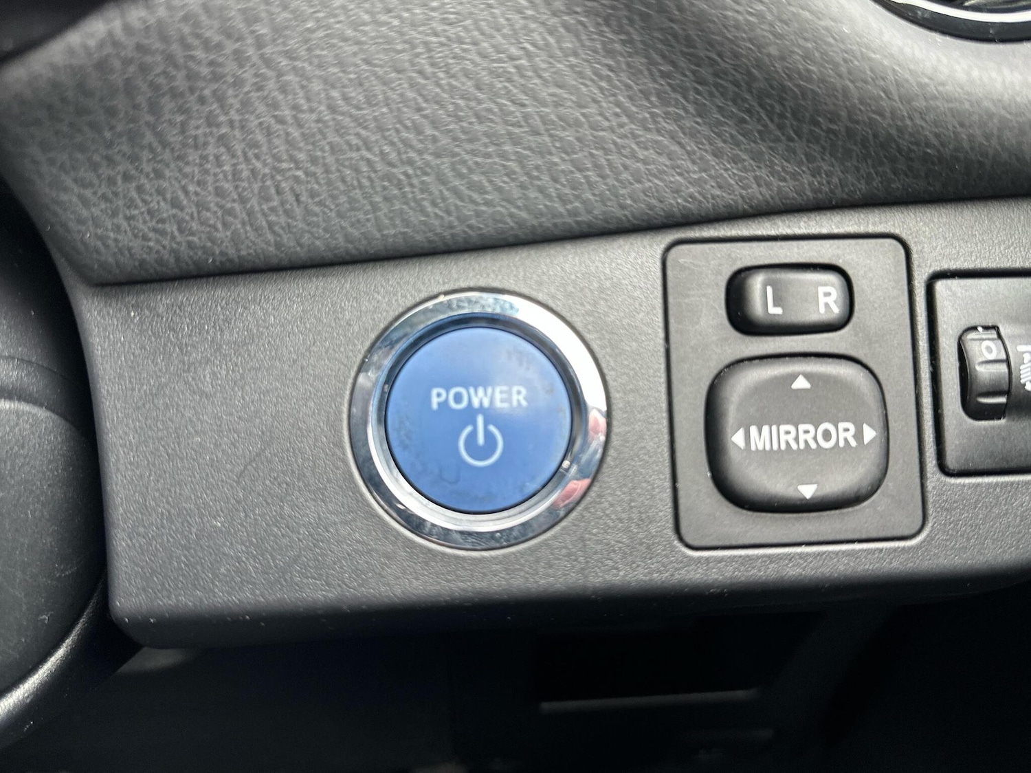Used Toyota Yaris 2016 for sale - 76359740: Photo 22