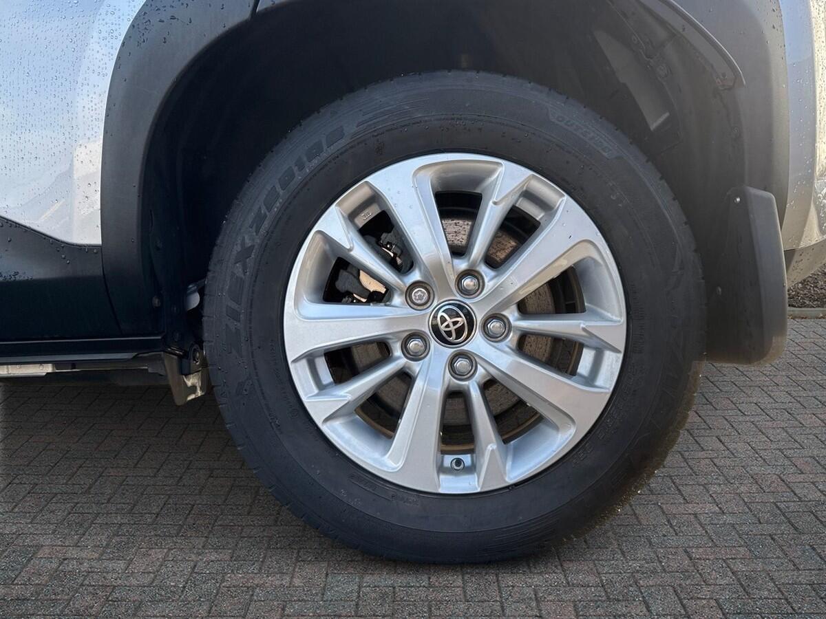 Used Toyota Yaris 2022 for sale - 76180096: Photo 6