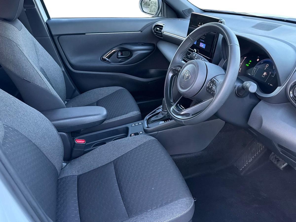 Used Toyota Yaris Cross 2025 for sale - 76800761: Photo 12