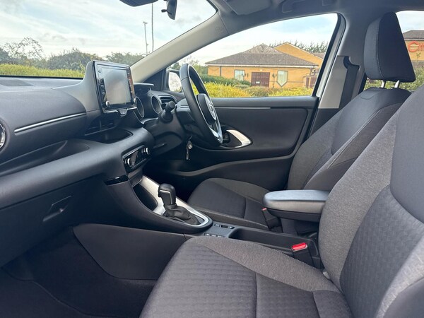 Used Toyota Yaris 2022 for sale - 76061624: Photo 10