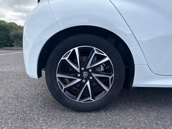 Used Toyota Yaris 2022 for sale - 76061624: Photo 18