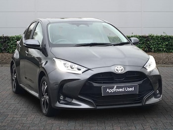 Used Toyota Yaris 2024 for sale - 77941495: Photo