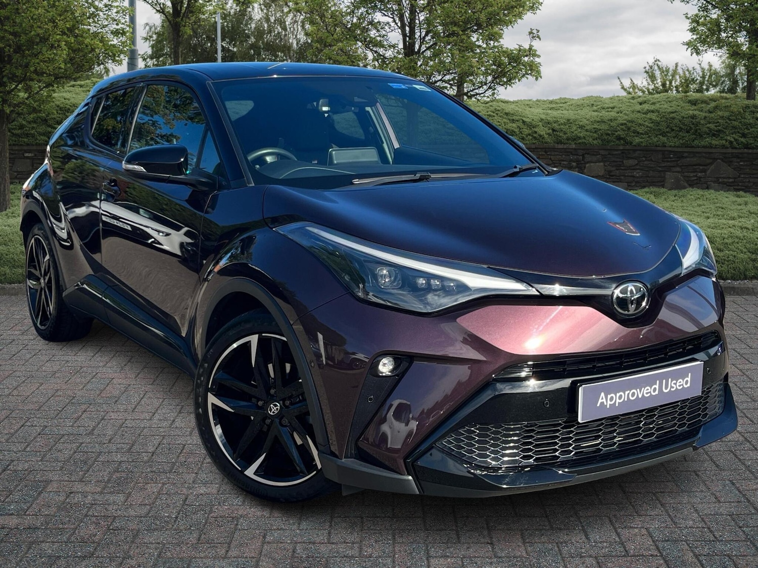 Used Toyota C-HR 2023 for sale - 75992359: Photo 1