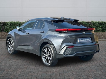 Used Toyota C-HR 2025 for sale - 79203368: Photo