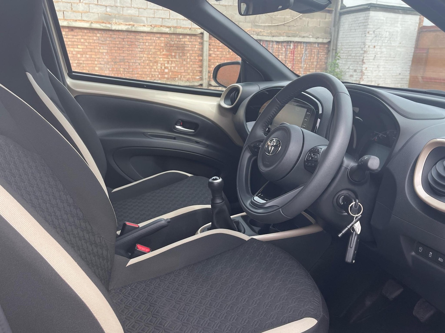 Used Toyota Aygo X 2022 for sale - 76372354: Photo 11