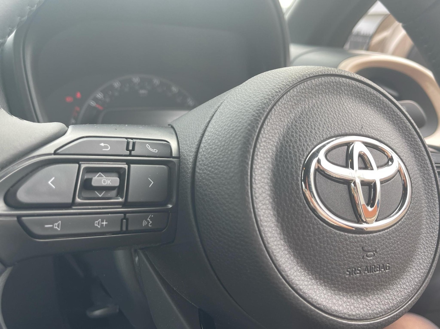 Used Toyota Aygo X 2022 for sale - 76372354: Photo 34