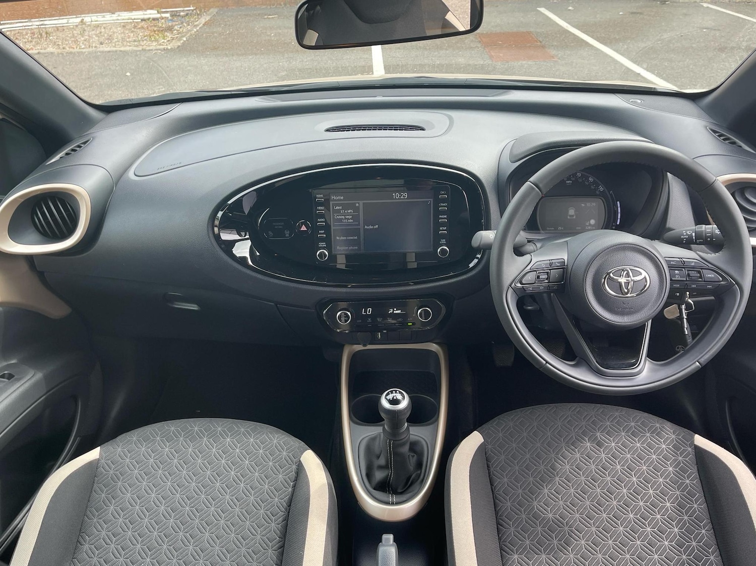 Used Toyota Aygo X 2022 for sale - 76372354: Photo 38