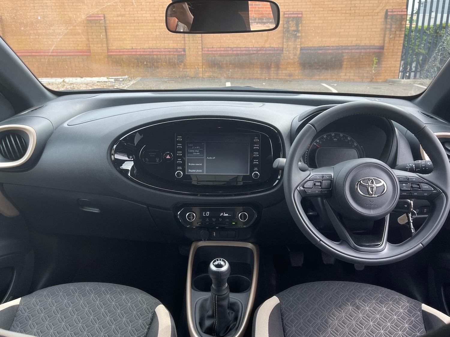 Used Toyota Aygo X 2022 for sale - 76372354: Photo 5