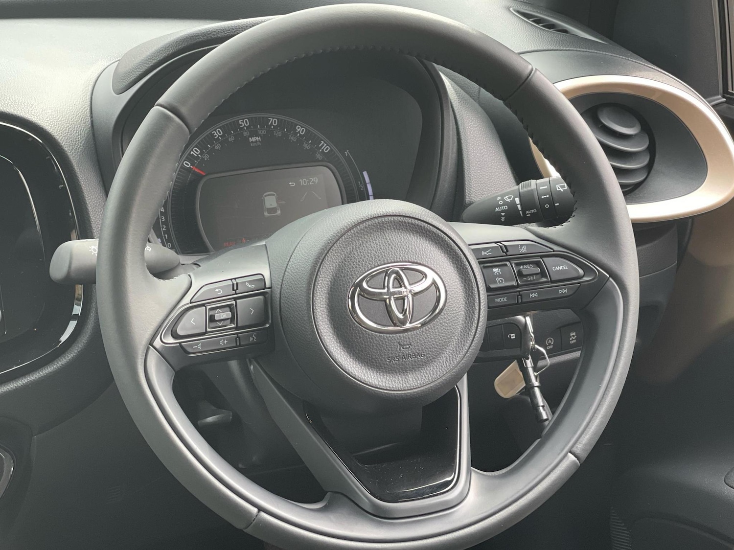 Used Toyota Aygo X 2022 for sale - 76372354: Photo 8