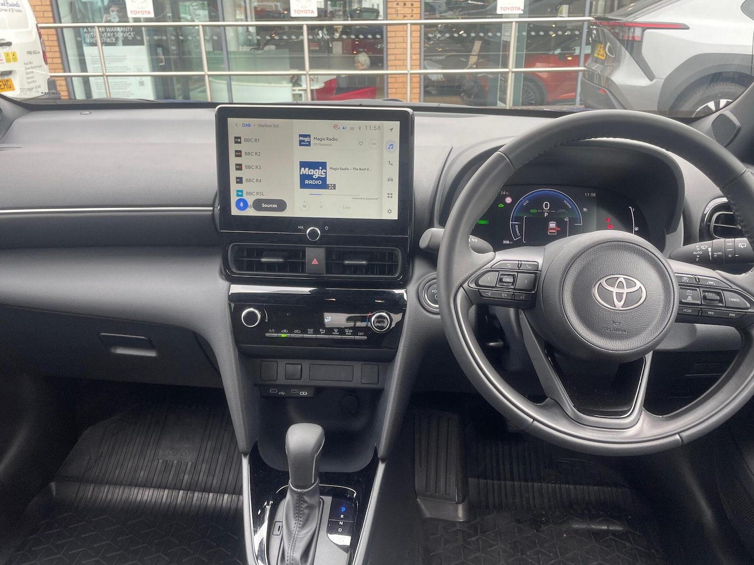 Used Toyota Yaris 2025 for sale - 76139805: Photo 5