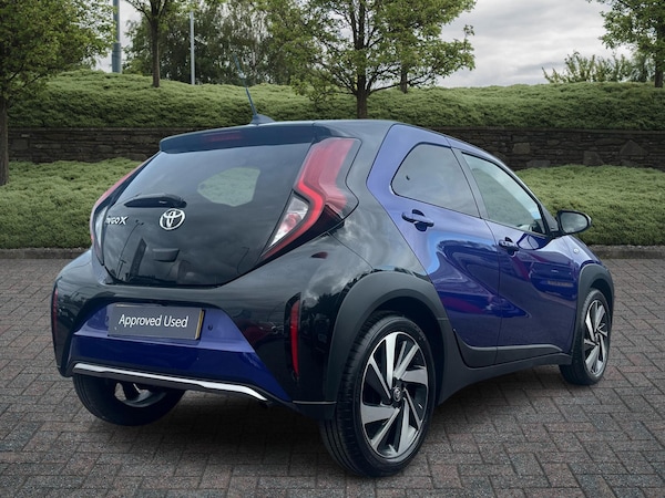 Used Toyota Aygo X 2024 for sale - 75742492: Photo 2