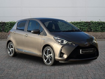Used Toyota Yaris 2020 for sale - 76800385: Photo