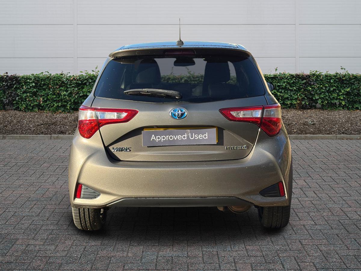 Used Toyota Yaris 2020 for sale - 76800385: Photo 4