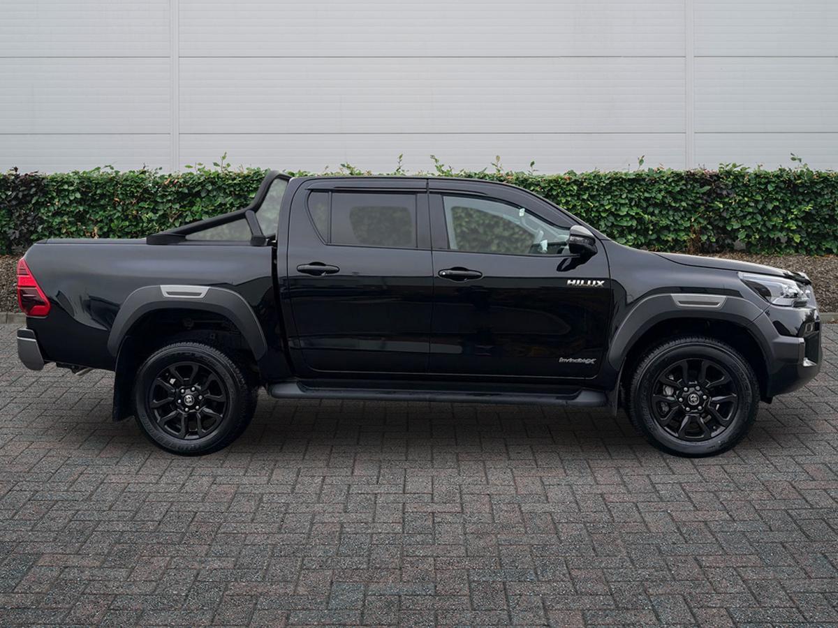 Used Toyota Hilux 2025 for sale - 77013556: Photo 5