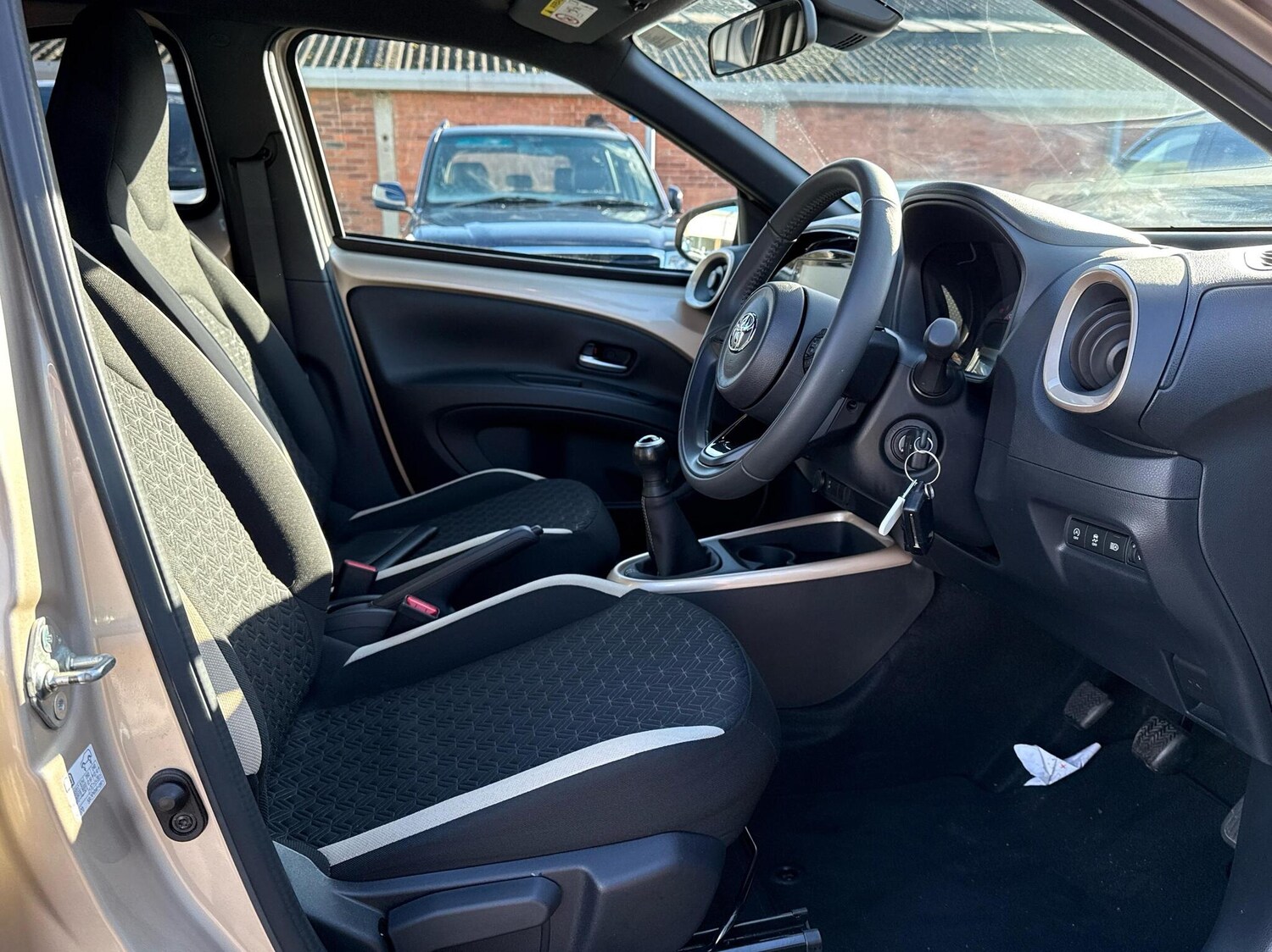 Used Toyota Aygo X 2022 for sale - 76441755: Photo 11