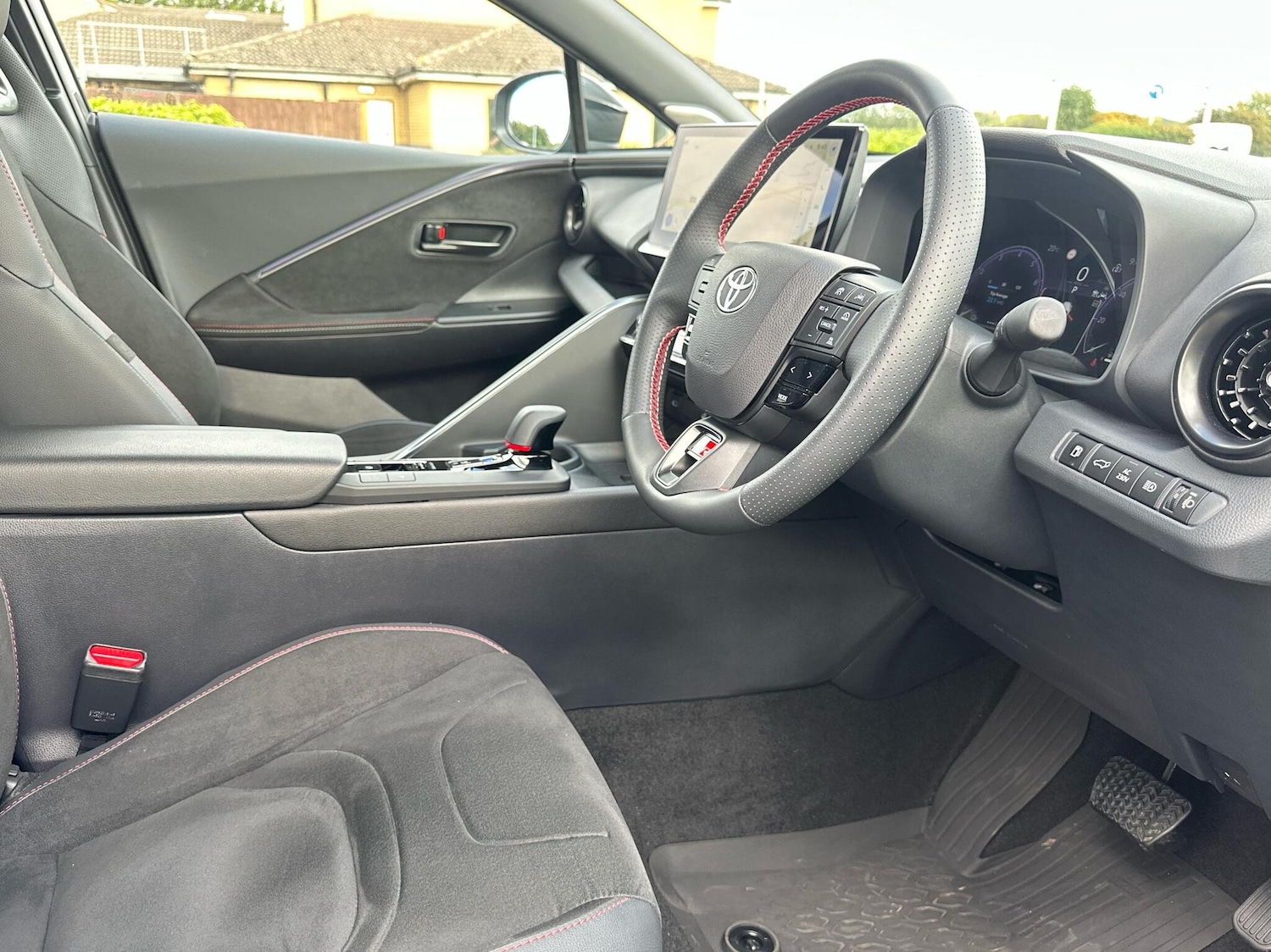 Used Toyota C-HR 2024 for sale - 77157509: Photo 11