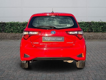 Used Toyota Yaris 2018 for sale - 76692735: Photo