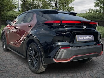 Used Toyota C-HR 2025 for sale - 77587935: Photo