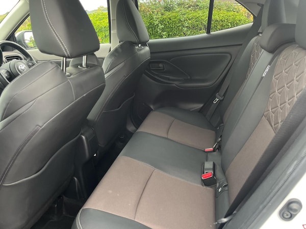 Used Toyota Yaris 2022 for sale - 76139811: Photo 12