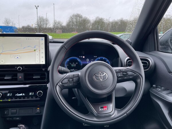 Used Toyota Yaris 2024 for sale - 75328102: Photo 6