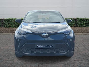 Used Toyota C-HR 2023 for sale - 78890800: Photo