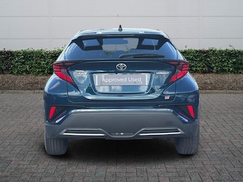 Used Toyota C-HR 2023 for sale - 78890800: Photo