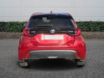 Used Toyota Yaris 2021 for sale - 77959363: Photo