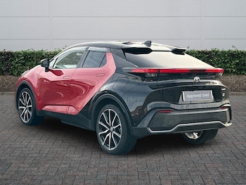 Used Toyota C-HR 2025 for sale - 77587929: Photo