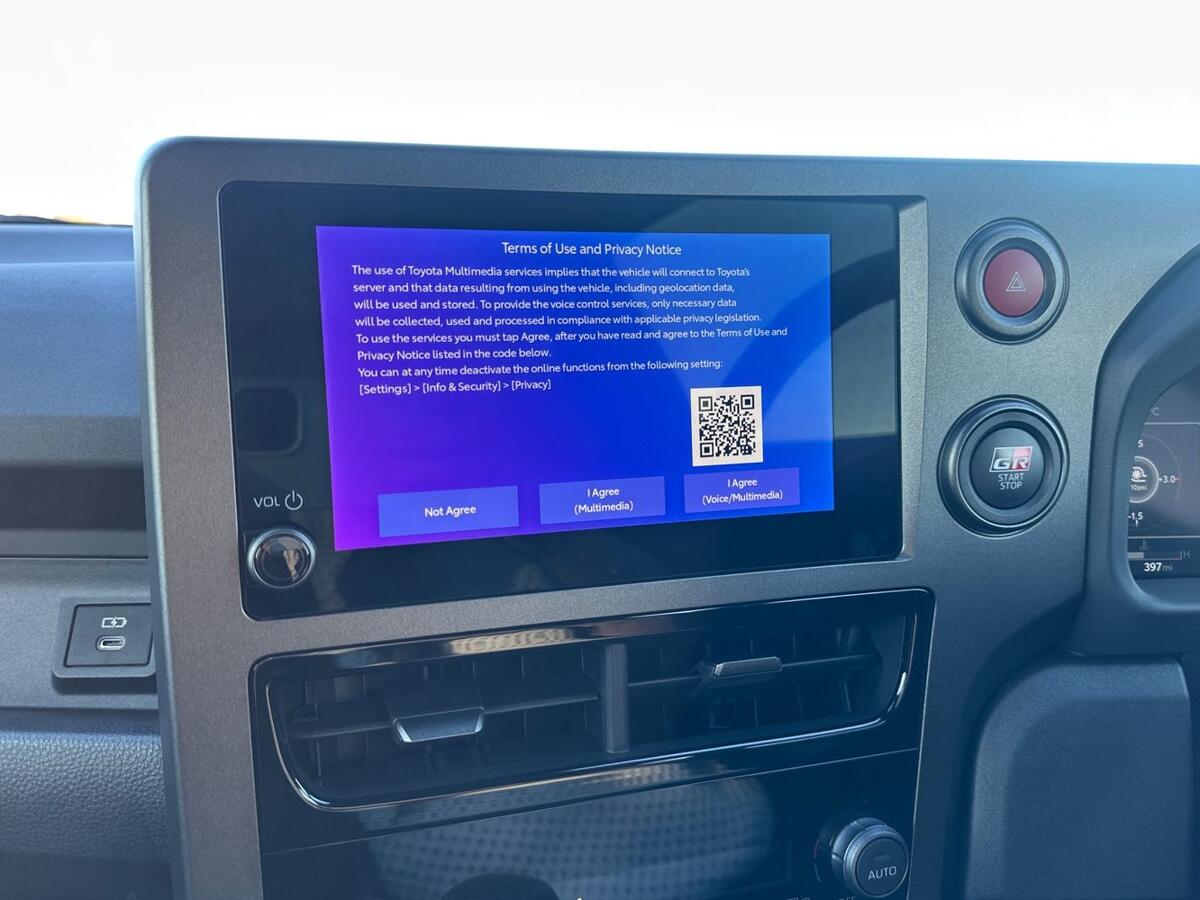 Used Toyota Yaris 2024 for sale - 76800533: Photo 11