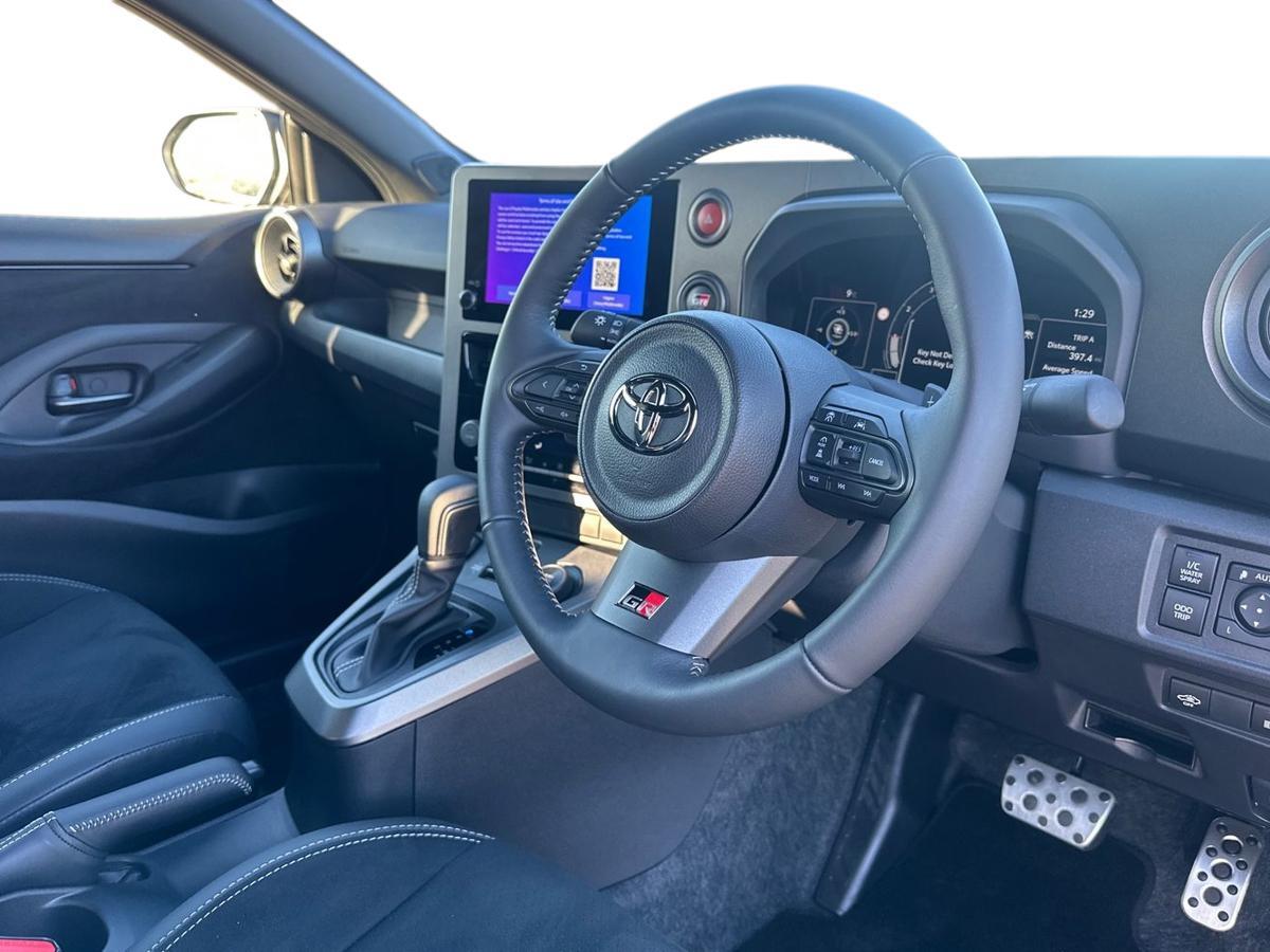 Used Toyota Yaris 2024 for sale - 76800533: Photo 12