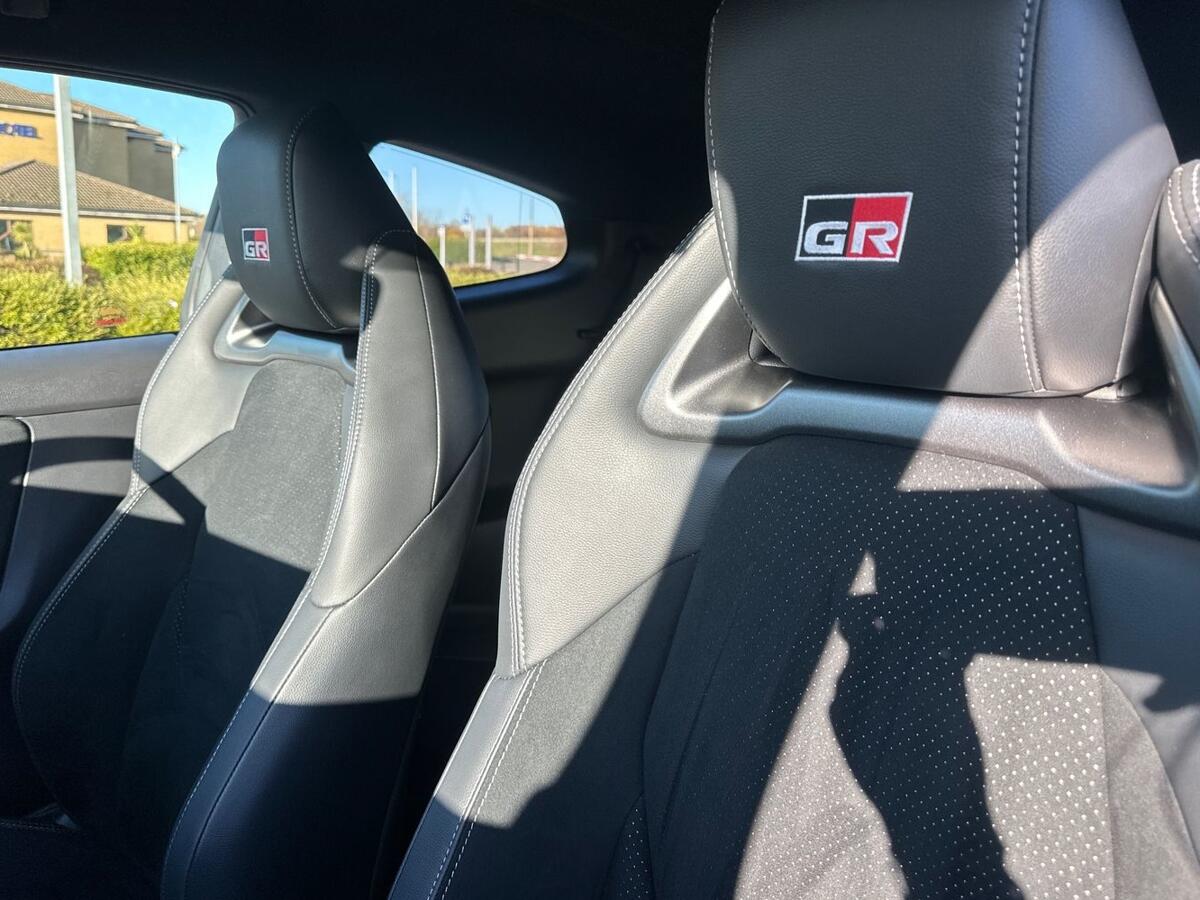 Used Toyota Yaris 2024 for sale - 76800533: Photo 13