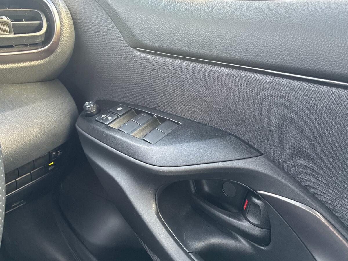 Used Toyota Yaris 2025 for sale - 76523243: Photo 18