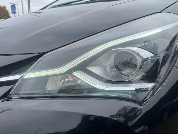 Used Toyota Yaris 2019 for sale - 76271514: Photo 24