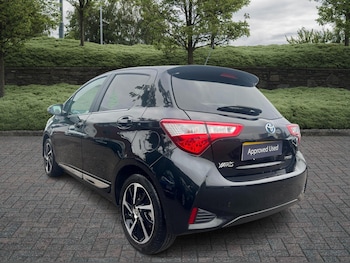 Used Toyota Yaris 2019 for sale - 76271514: Photo 2