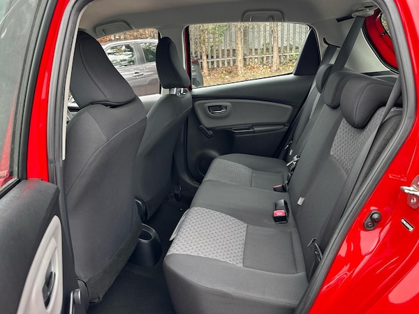 Used Toyota Yaris 2015 for sale - 76241226: Photo 12